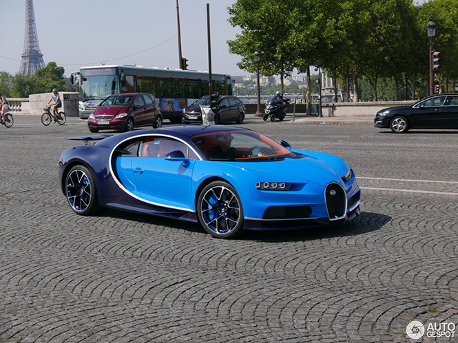 Parijs is prachtig toneel voor de Bugatti Chiron