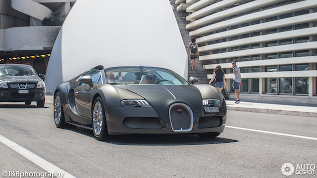 Serene Bugatti Veyron verschijnt in Monaco