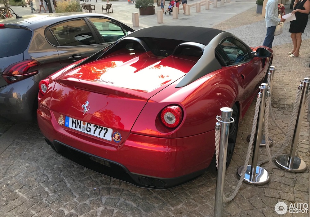 Ferrari SA Aperta is graag geziene gast op Autogespot