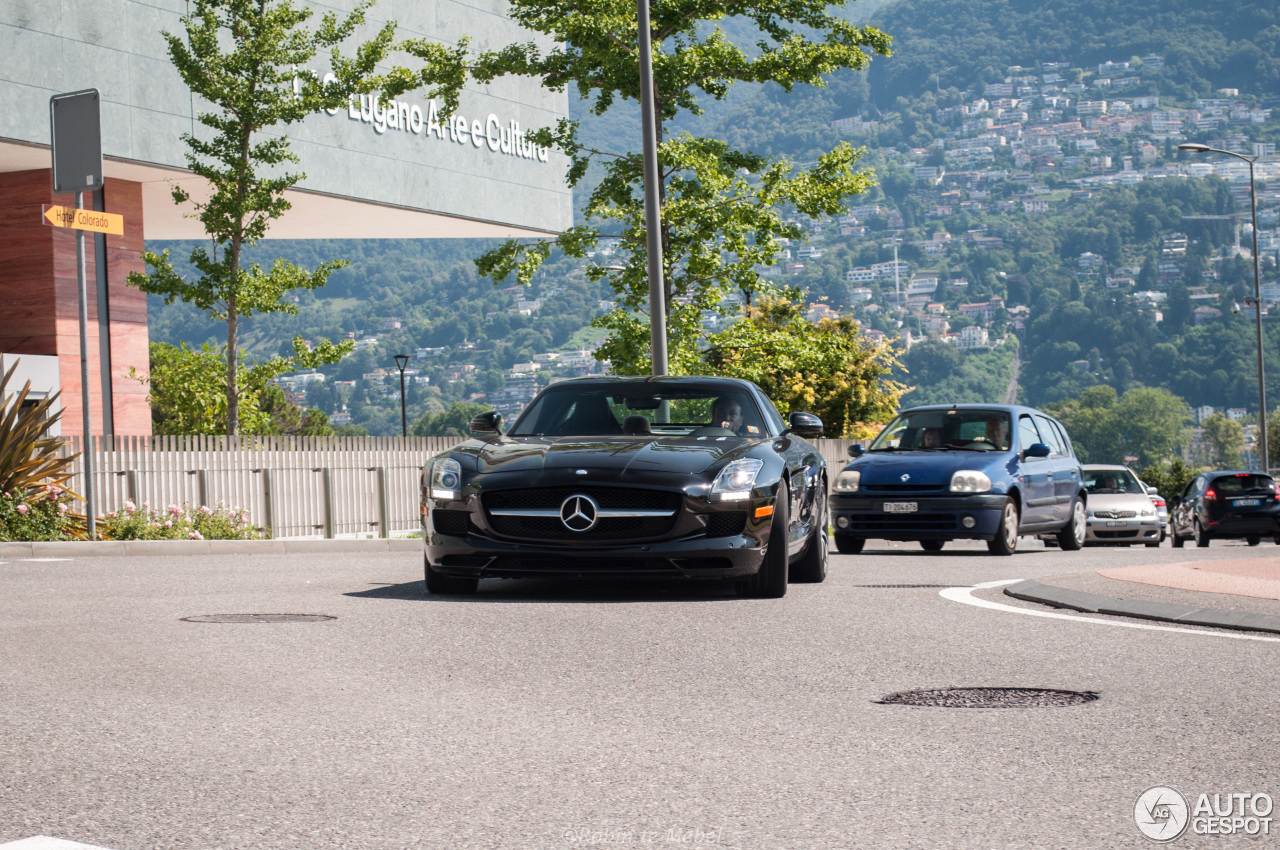 Mercedes-Benz SLS AMG is perfect reisgezelschap