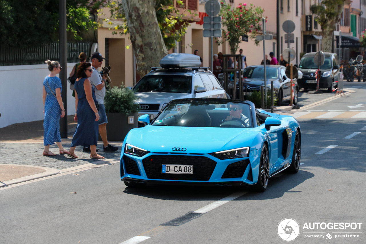 Audi R8 V10 Spyder heeft de reis naar St Tropez gemaakt
