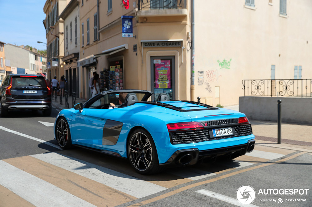 Audi R8 V10 Spyder heeft de reis naar St Tropez gemaakt