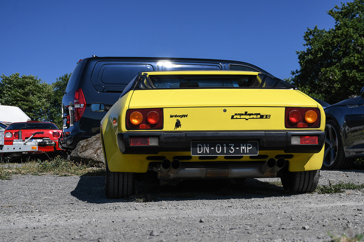 Spots rondom de 49e AvD Oldtimer Grand Prix