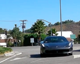 Zes heerlijke Ferrari 458 Italia's in één filmpje