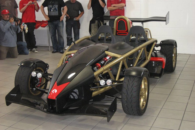 Ariel Atom V8 komt tot leven