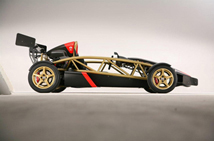 Ariel Atom V8 komt tot leven