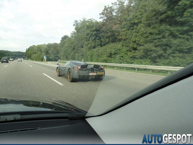 Puzzelen met nieuwe facts van de nieuwe Pagani