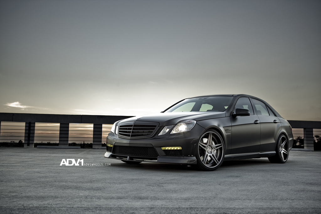 Project Death: Mercedes-Benz E 63 AMG volgens ADV1Wheels