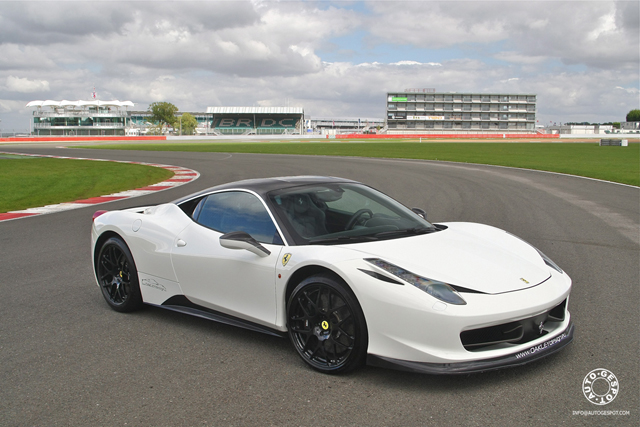 Eerste live foto's Ferrari 458 Italia Oakley Design 