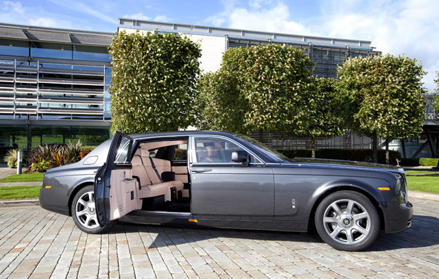 Rolls-Royce laat in Parijs kracht van Bespoke-series zien