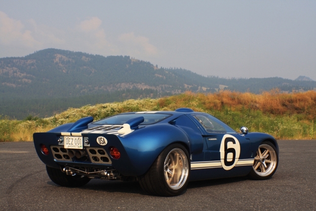 Fotoshoot: driemaal Ford GT 40