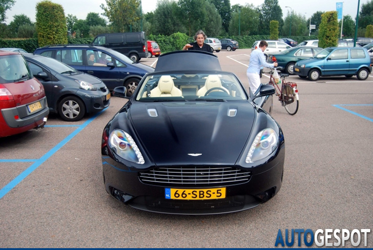 Spot van de dag: Aston Martin Virage Volante