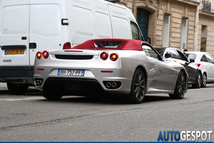 Gespot: Ferrari F430 Spider replica