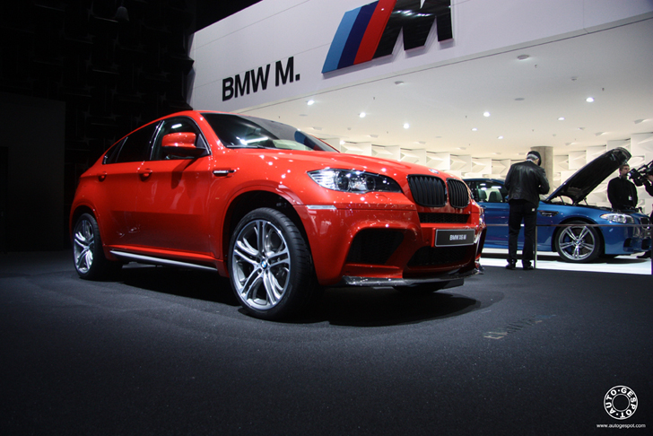 IAA 2011: BMW X6 M Performance Pack