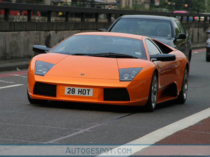 Alle kleuren van de regenboog: Lamborghini Murciélago