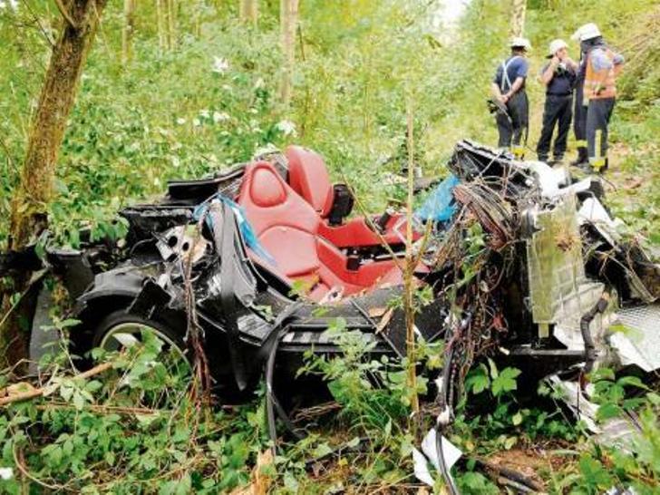 Twee mannen verongelukt bij crash met Mercedes-Benz SLR McLaren
