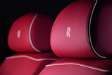 Le département Bespoke de Rolls-Royce développe une Ghost spéciale pour un client d’Abu Dhabi