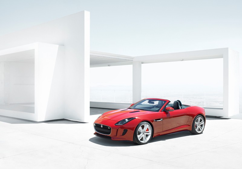 Jaguar F-Type volledig ontbloot: meer foto's gelekt!
