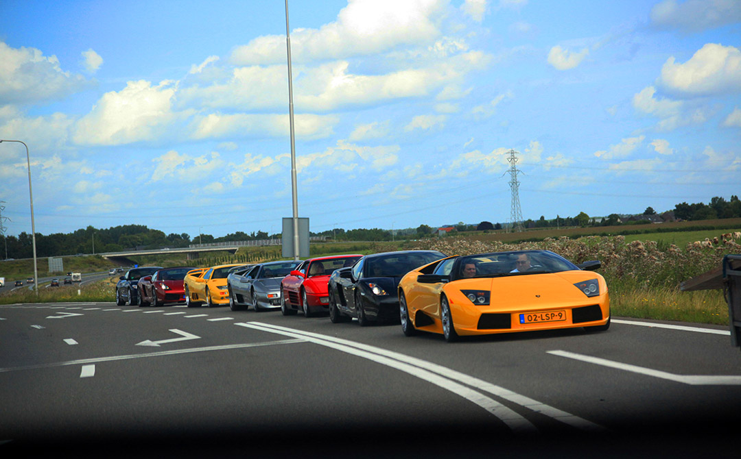 Fotoshoot met vijf Lamborghini's: "Een droom voor elke spotter"