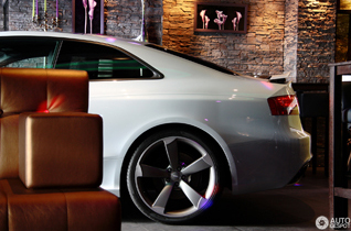 Reportage: Audi RS5 van Ricky Rivaro