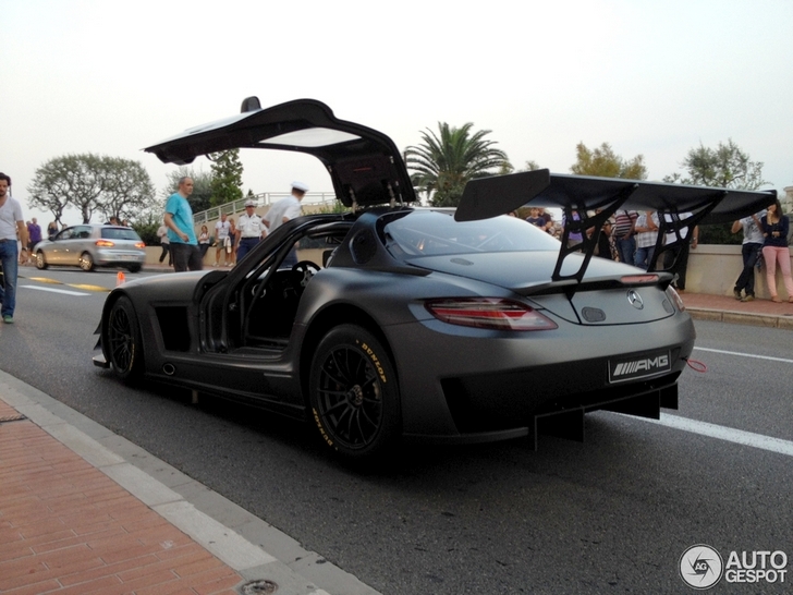 What the...? Mercedes-Benz SLS AMG GT3 on the streets of Monaco