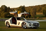 80.000 euro lichter en 130 pk rijker: Mercedes-Benz SLS AMG door mcchip-dkr