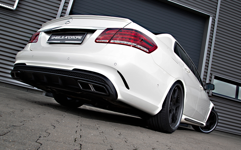 Mercedes-Benz E 63 AMG is aangepakt door Wheelsandmore