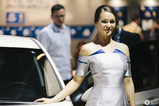 IAA 2013: Devojke, devojke i samo devojke