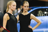 IAA 2013: Devojke, devojke i samo devojke