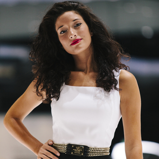 IAA 2013: de beursbabes deel twee!