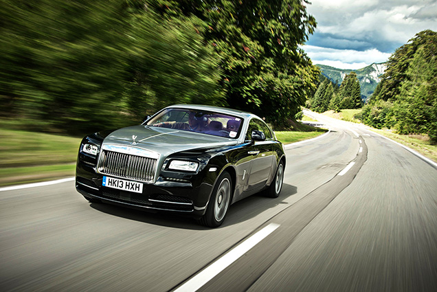 Rolls-Royce toont dynamische Wraith in uitgebreide fotogalerij