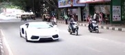 兰博基尼 Aventador LP700-4 高速飞跃班加罗尔市中心