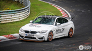 宝马 M4 GTS 依然还在纽伯灵进行测试