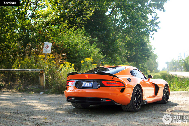 SRT Viper GTS heeft een heerlijk sinaasappelhuidje