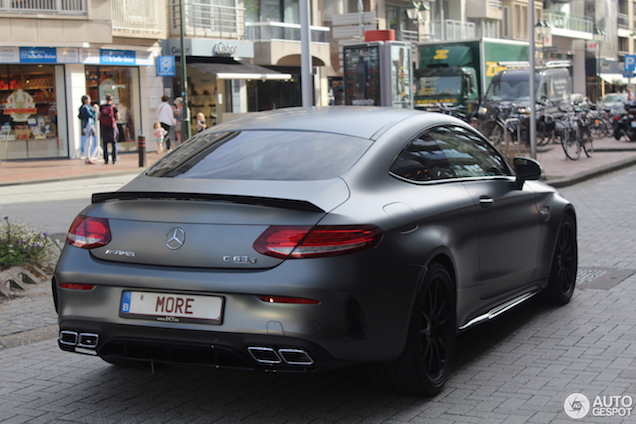 Eeuwig zonde: Mercedes-AMG C 63 S Coupe ontdaan van zijn gele striping