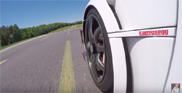 Filmpje: Jay Leno kruipt achter het stuur van de Koenigsegg One:1