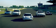 Porsche pronkt met de E-Performance line up