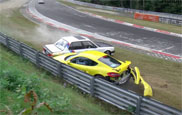 Filmpje: op de Nürburgring zit een ongeluk in een klein hoekje