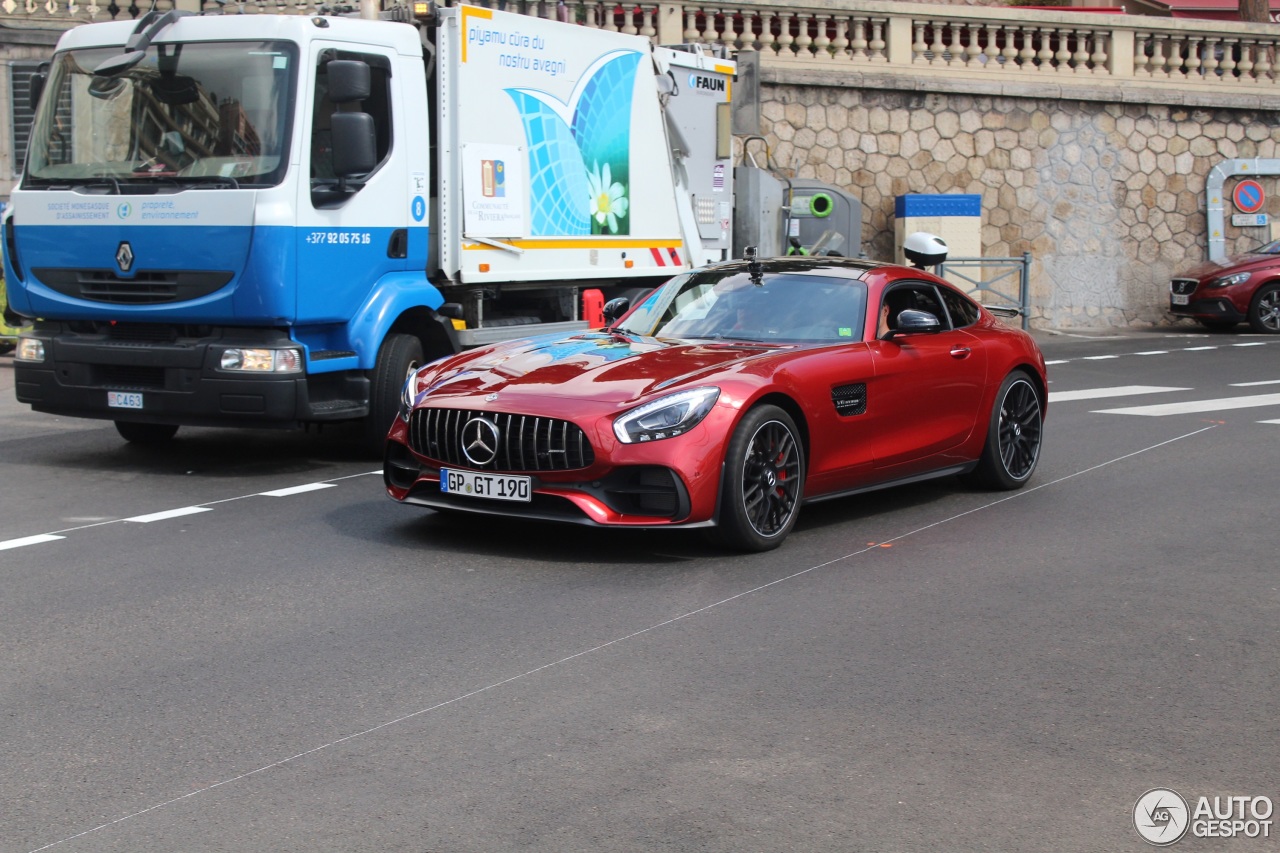 Gespot: prachtige rode AMG GTS in Monaco