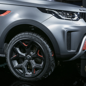 IAA 2017: Land Rover Discovery SVX