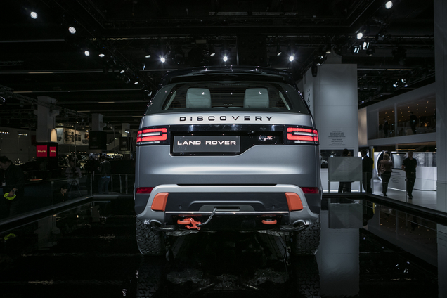 IAA 2017: Land Rover Discovery SVX