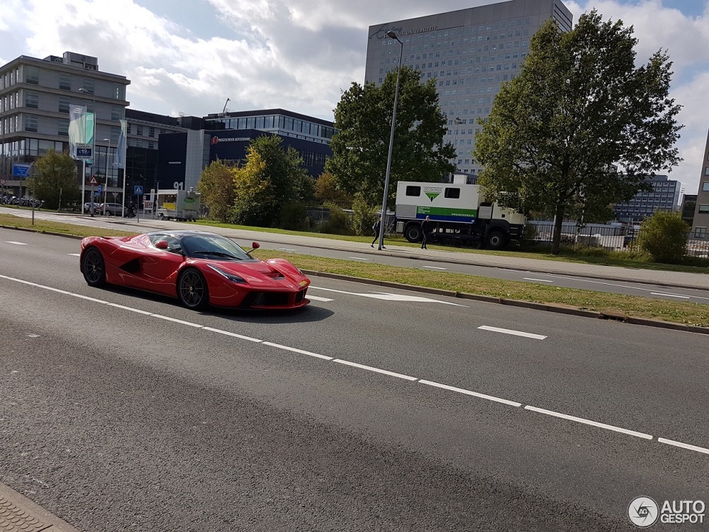 Spot van de dag: Ferrari LaFerrari op Nederlands kenteken