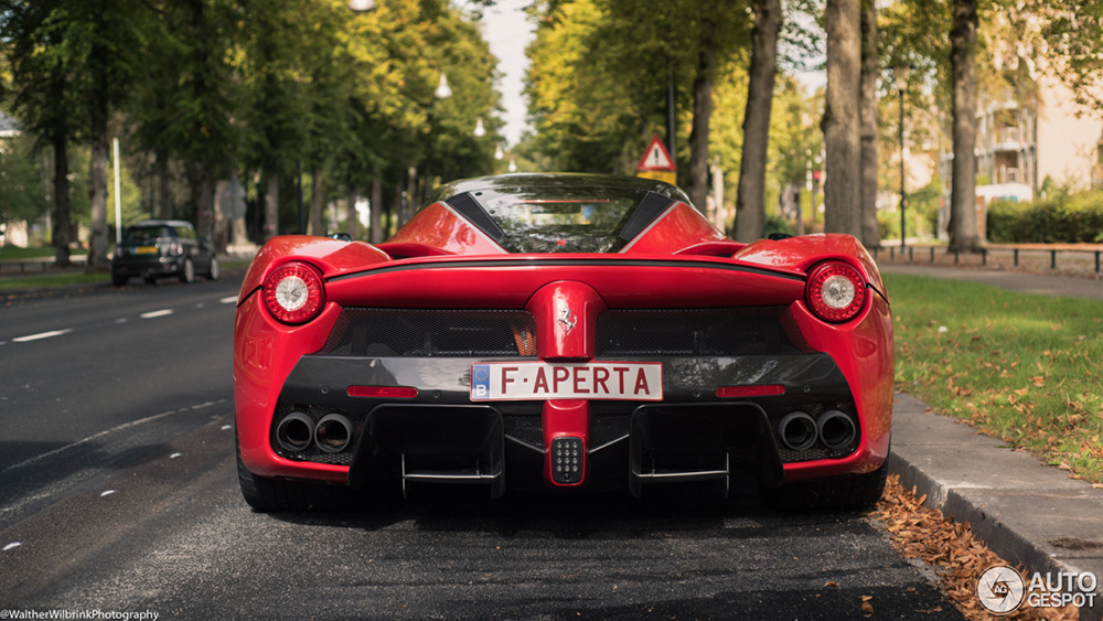 Belgische LaFerrari Aperta doet Apeldoorn aan