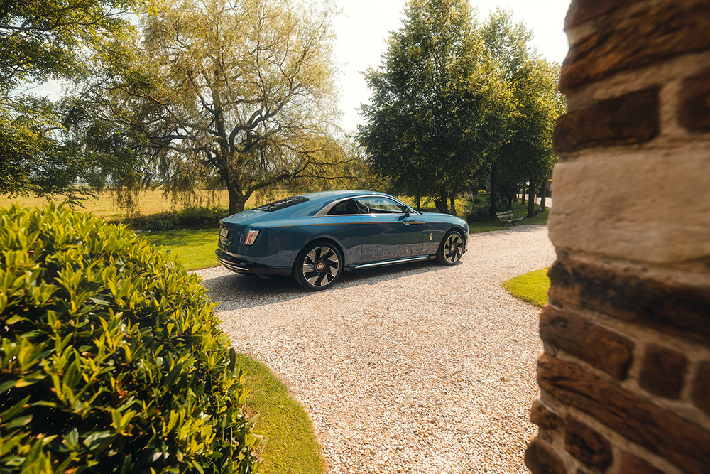 Rolls-Royce Spectre: The future of ultra-luxury electric driving