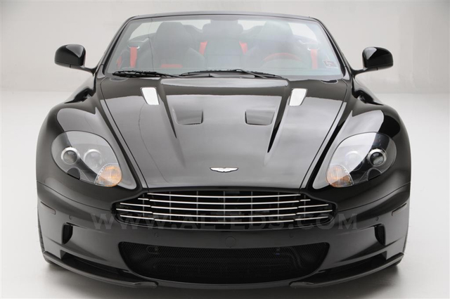  Al & Eds Autosound laat customized Aston Martin DBS Volante zien