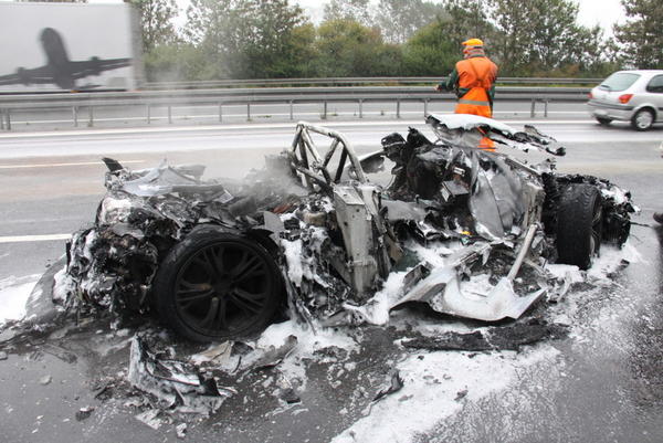 Eerste Audi R8 GT gecrasht op Duitse snelweg