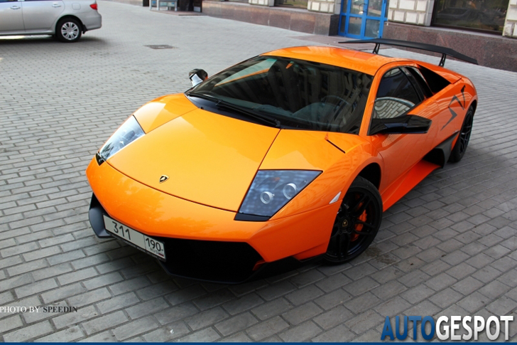 Alle kleuren van de regenboog: Lamborghini Murciélago LP670-4 SuperVeloce