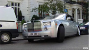 Filmpje: Parkeren met een Rolls-Royce Phantom doe je zo!