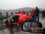 Ferrari California y 458 Spider accidentados en China