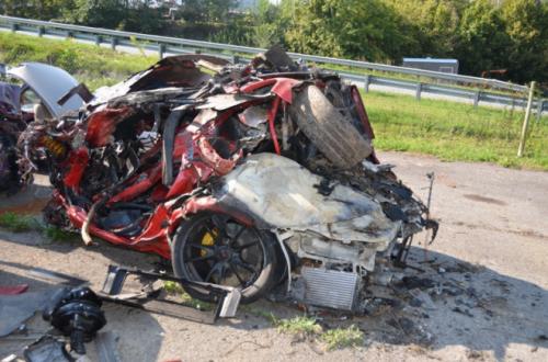Porsche 997 GT2 RS turns to junk after horrible accident